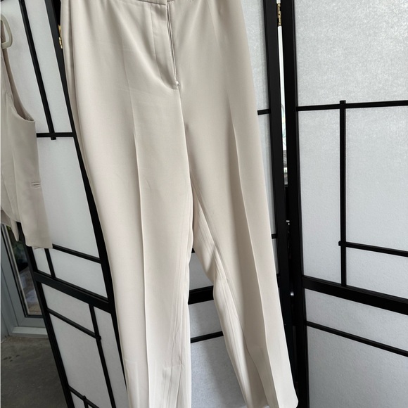 H&M vest suiting - Picture 5 of 9